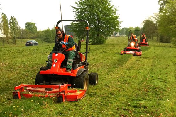 Mowers - Pedestrian and Ride-on